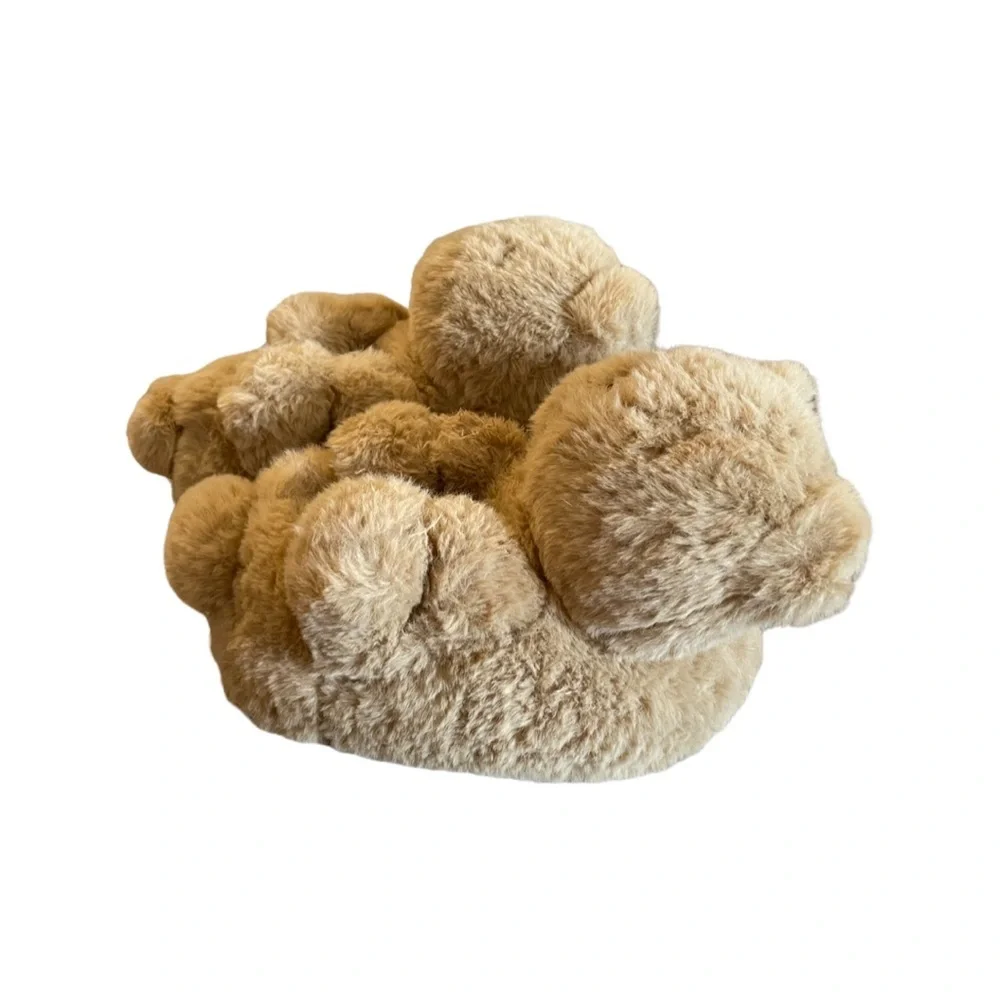 GAP kids teddy bear slippers 11/12